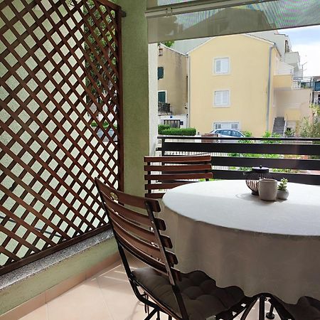 Apartments Divna Baška Voda Eksteriør billede