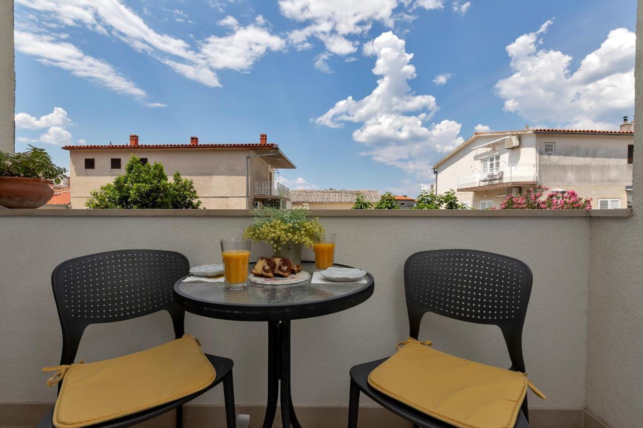 Apartments Divna Baška Voda Eksteriør billede