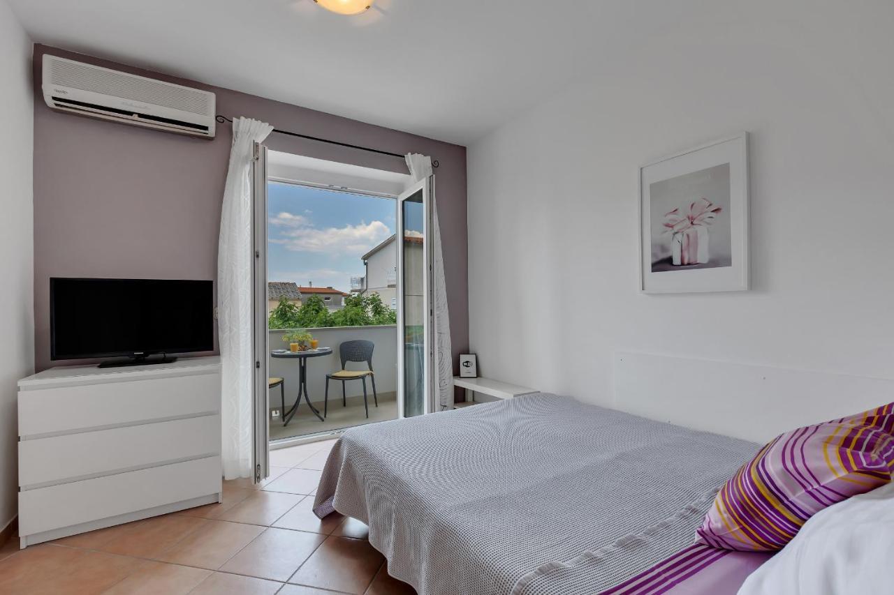 Apartments Divna Baška Voda Eksteriør billede