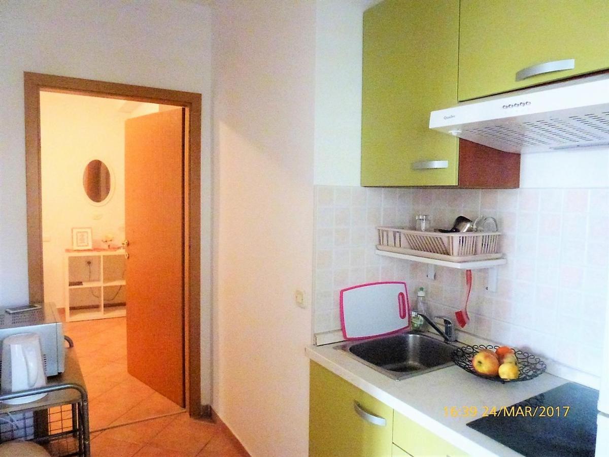 Apartments Divna Baška Voda Eksteriør billede