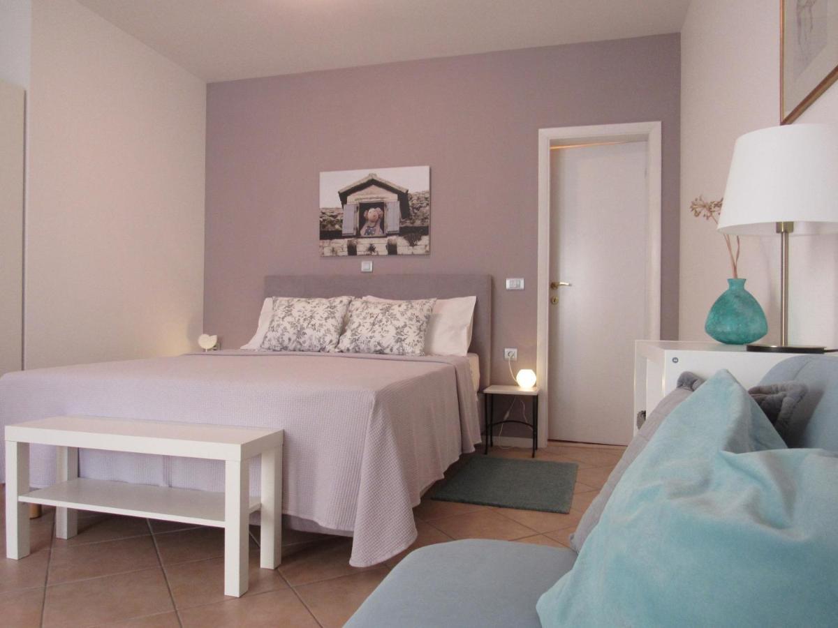 Apartments Divna Baška Voda Eksteriør billede