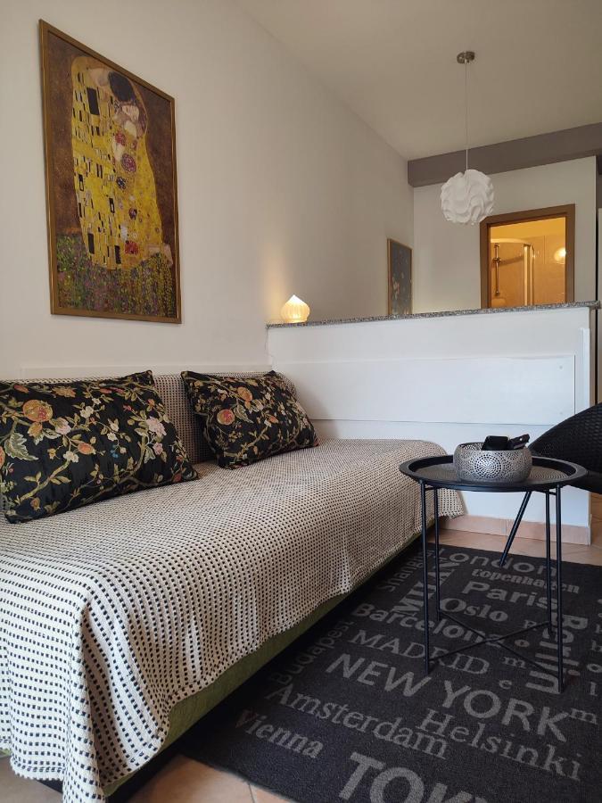 Apartments Divna Baška Voda Eksteriør billede