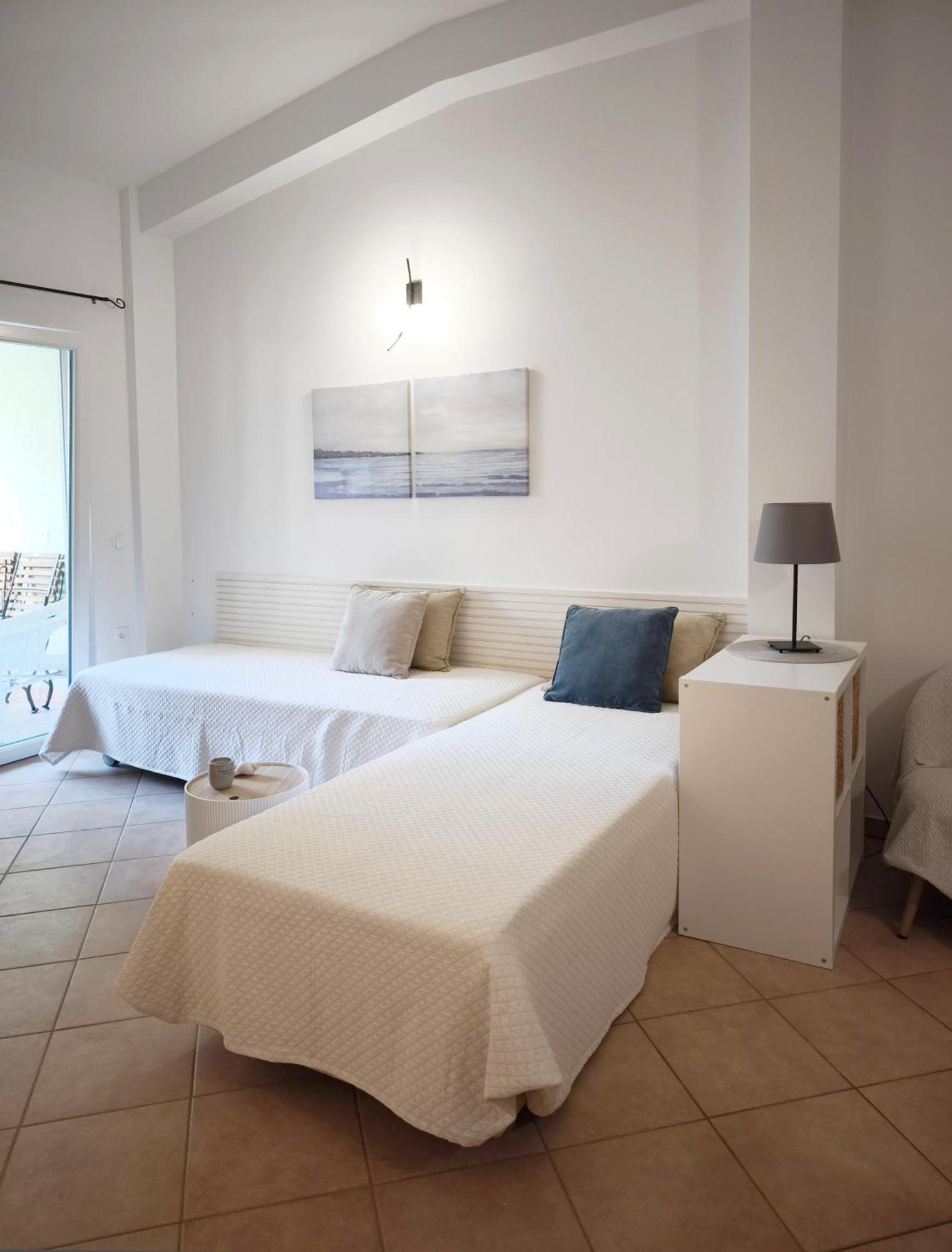 Apartments Divna Baška Voda Eksteriør billede