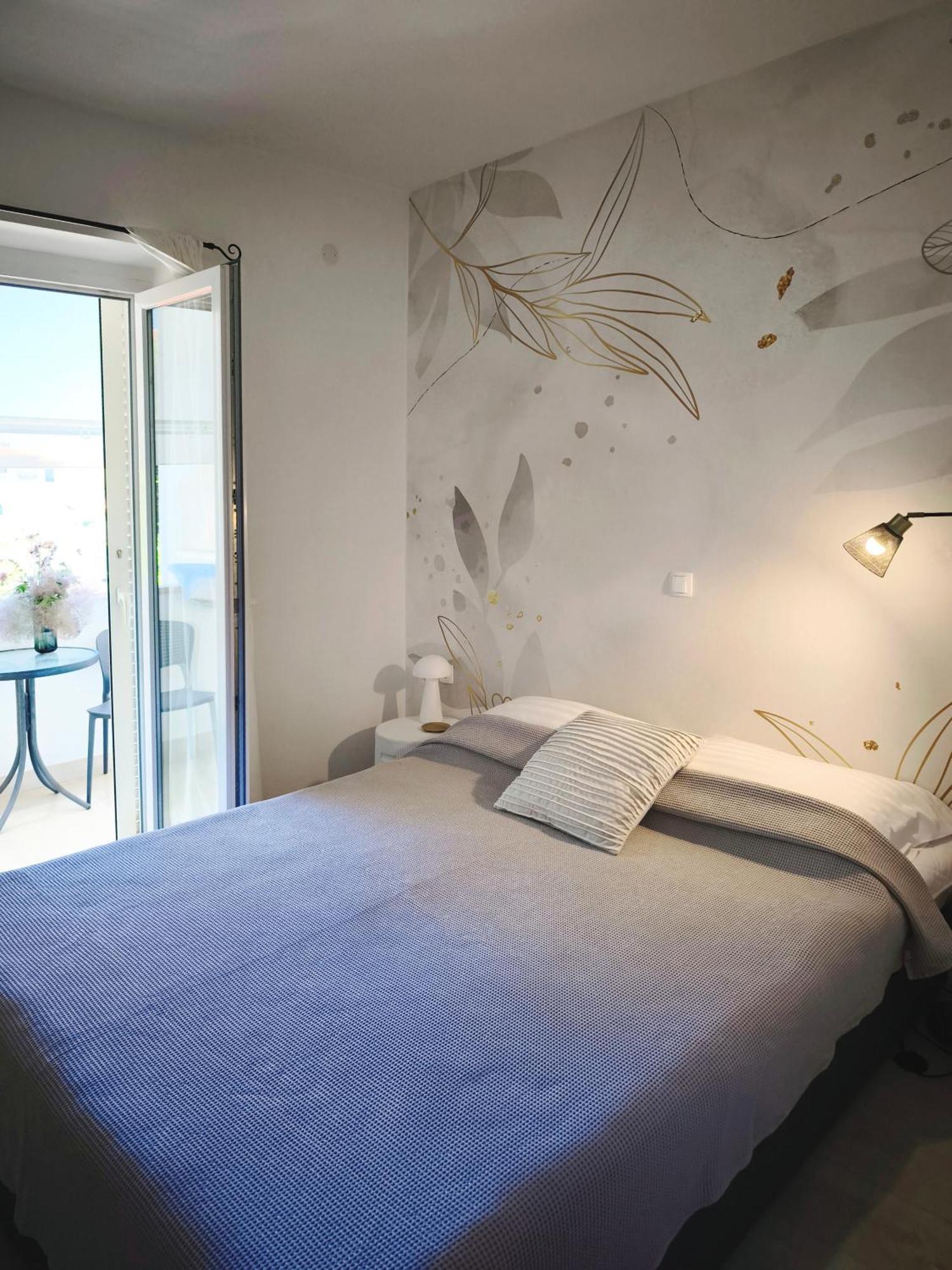 Apartments Divna Baška Voda Eksteriør billede